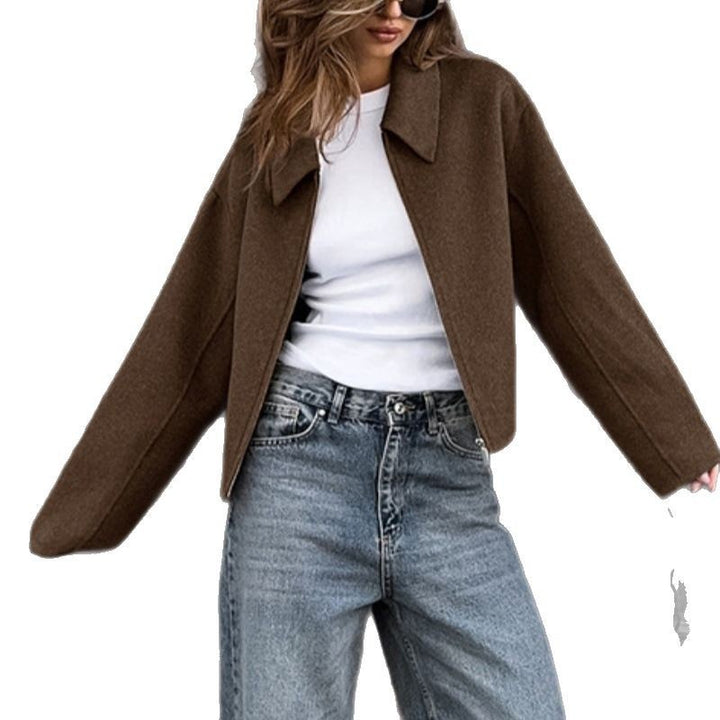 Fashionable short jacket for women with casual fit Lune London