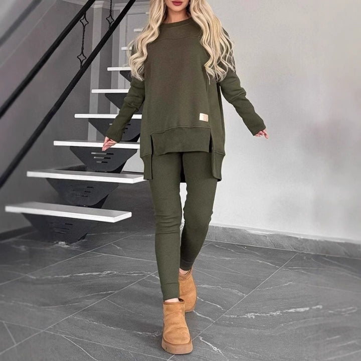 Ladies Comfortable Relaxation Set with Modern Oversized Cut Amarae