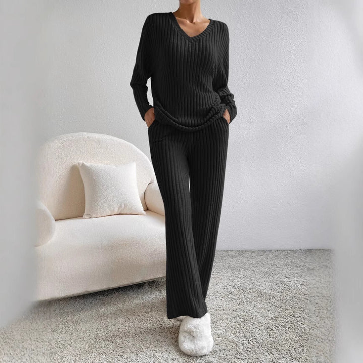 Ensemble de loungewear décontracté pour femmes avec texture côtelée Chic & Stil
