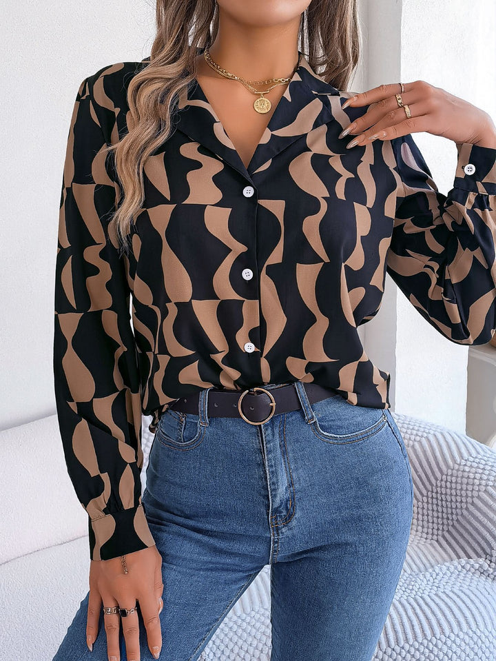 Women's blouse with trendy graphic print and elegant collar Lune London