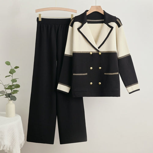 Elegant and comfortable leisure set for women with double row of buttons Amarae