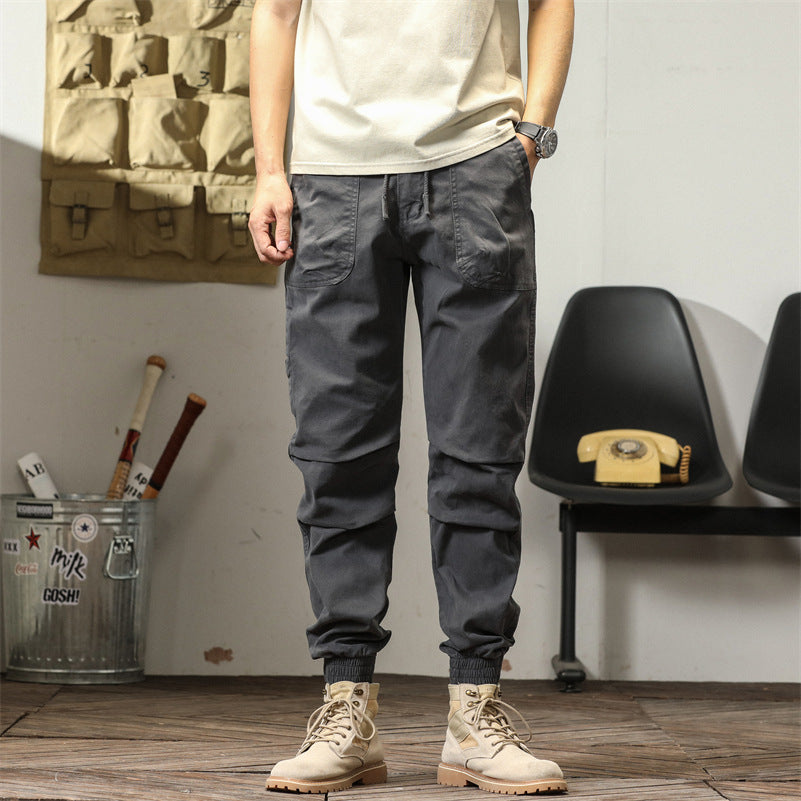 Comfortable cargo pants for men with elastic waist and multifunctional pockets Lune London
