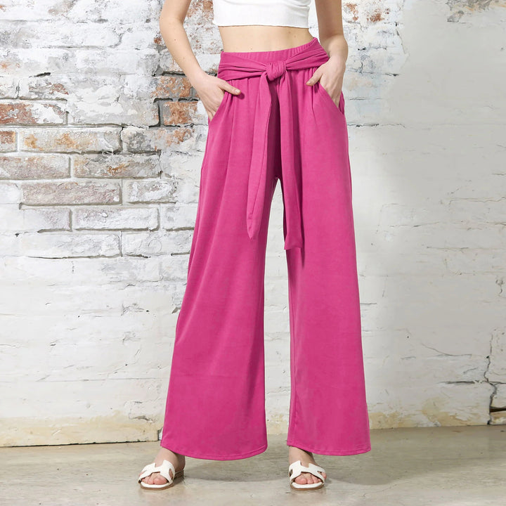 Loose jersey pants for women with a tie belt and high waist Lune London