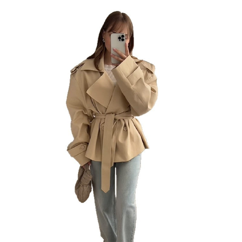 Ladies Elegant oversized trench coat with belt and structured sleeves Lune London