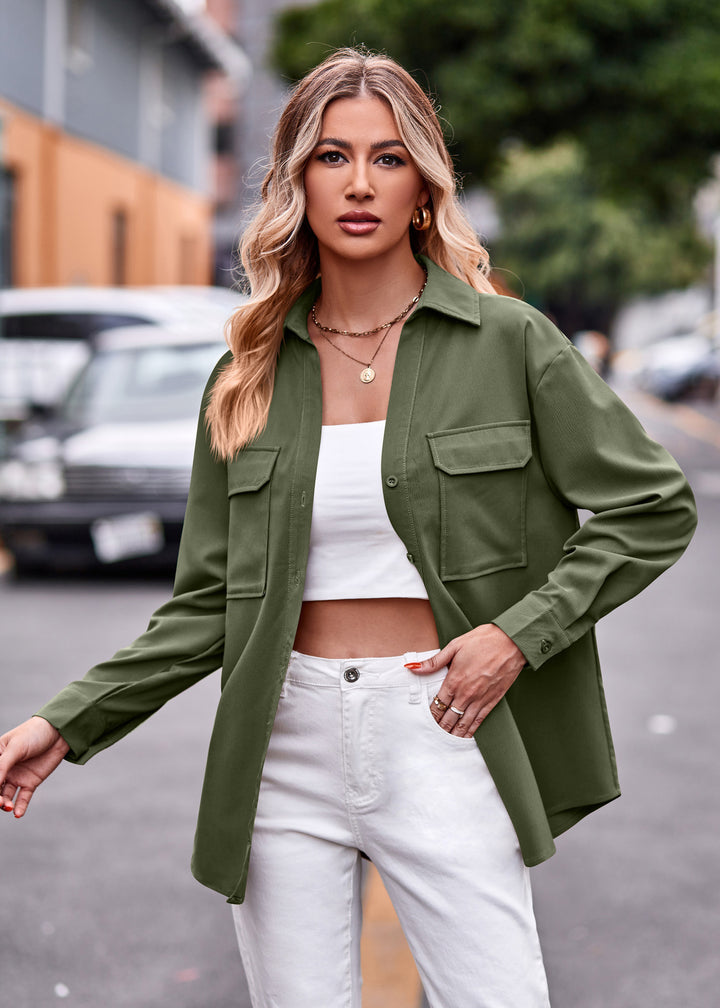 Casual blouse shirt for women with practical chest pockets and relaxed fit Lune London