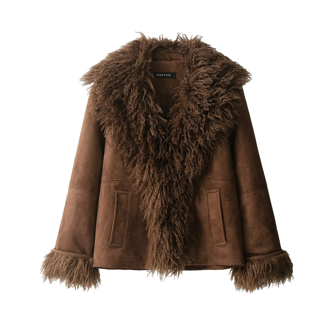 Women's Lambskin Look Coat with Voluminous Teddy Collar Amarae