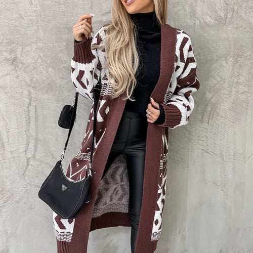 Women's knitted cardigan with modern patterns and an elegant construction Amarael