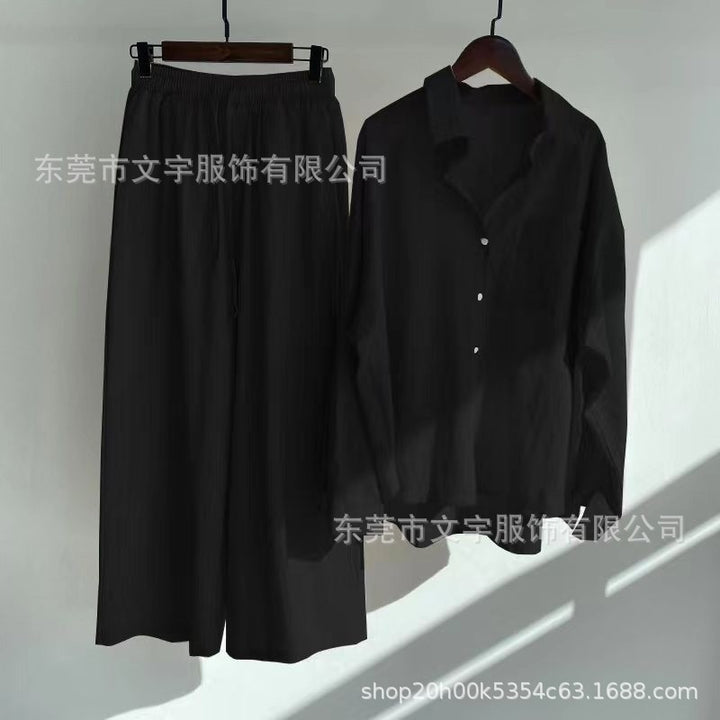 Two-piece casual set for women consisting of a loose top and comfortable pants Lune London