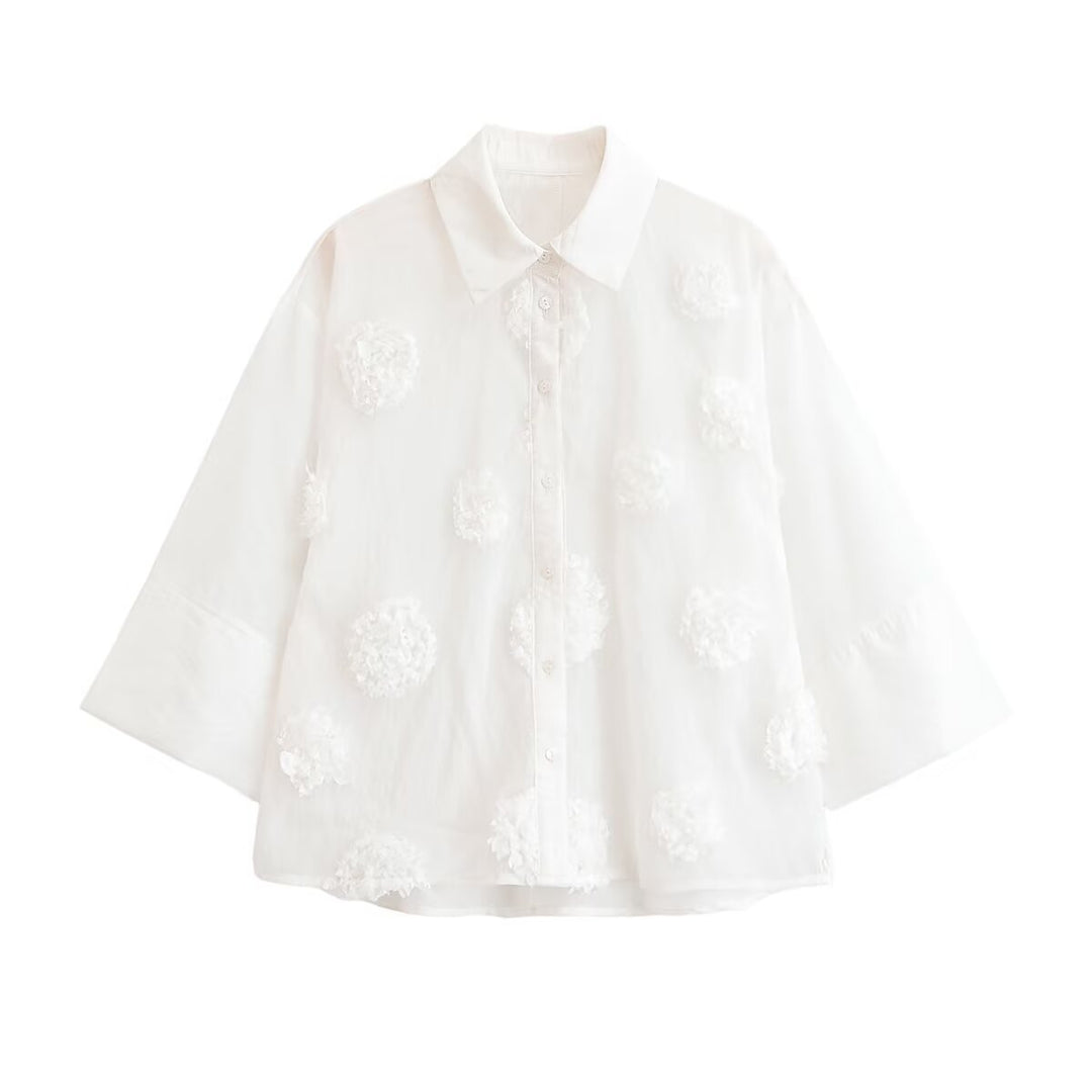 Women's blouse with three-quarter sleeves and three-dimensional flower appliqués Amarae