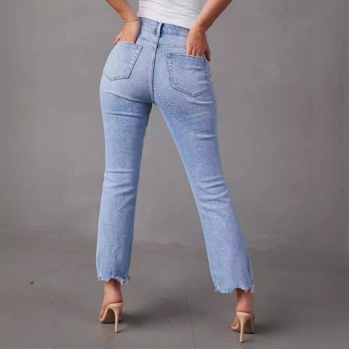 Chic & Stil Women's Mom Jeans with Frayed Hem