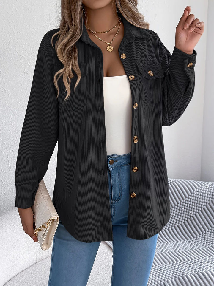 Casual corduroy jacket for women with practical pockets and stylish buttons Lune London