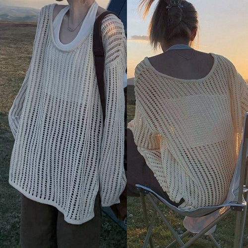 Lightweight knitted sweater for women with a loose fit and a discreet lace pattern Amarae