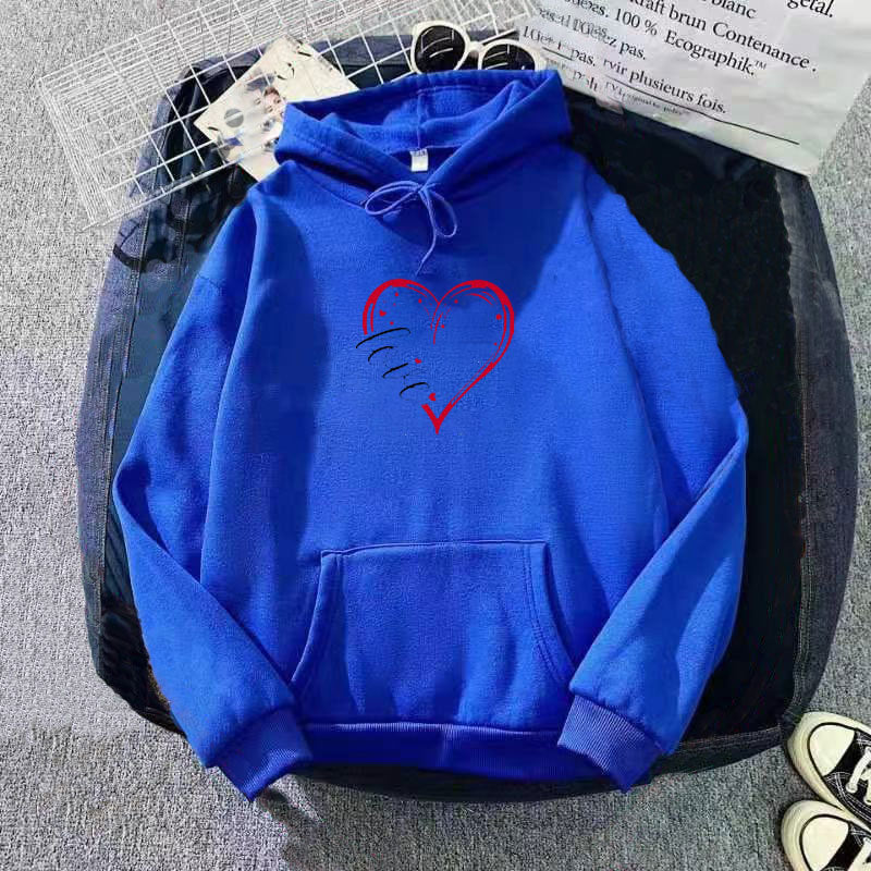 Women's Hoodie with Romantic Heart Design Chic & Stil