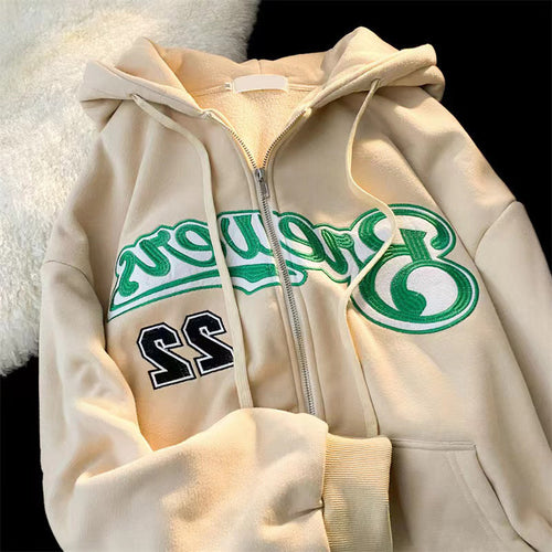 Women's hooded jacket with nostalgic sports design Chic & Stil