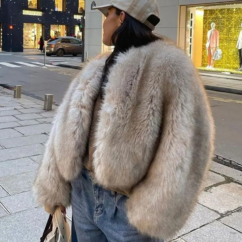 Ladies Elegant and Stylish Faux Fur Jacket Lune London