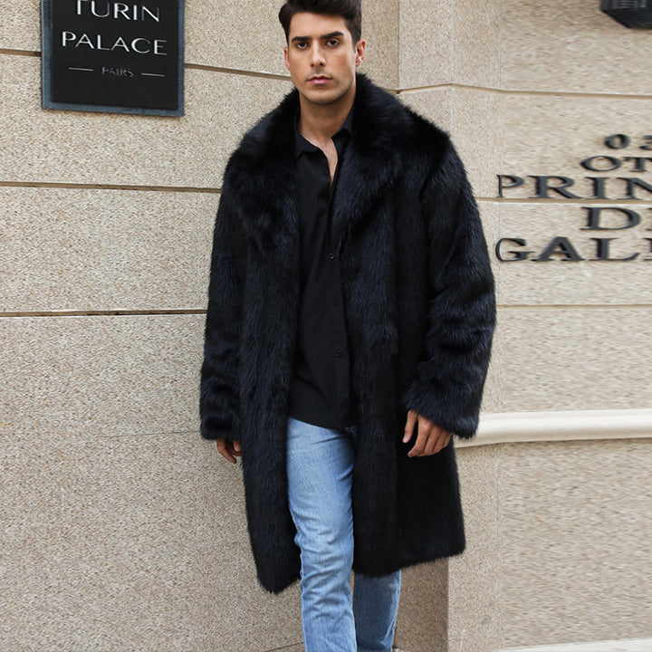 Long and elegant fur coat for men Lune London