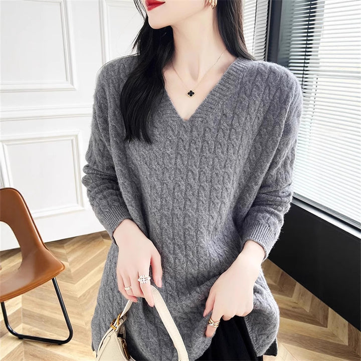 Pull épais en tricot pour femme avec deep V-neck et tissu texturé Chic & Stil