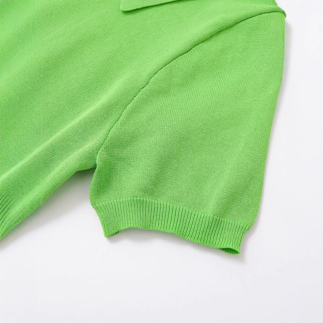 Chemise polo élégante à manches courtes pour femmes avec boutons classiques Chic & Stil