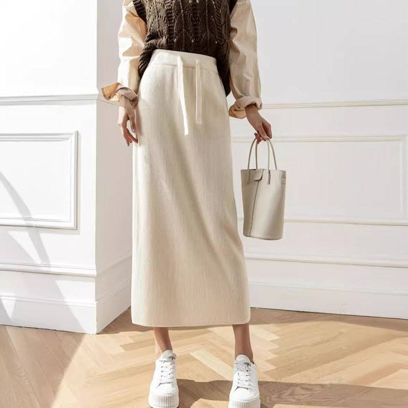 Lune London women's midi skirt with lace at the waist and ribbed design