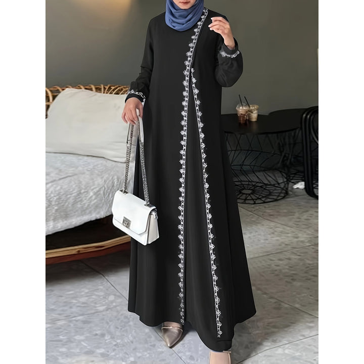 Elegant maxi dress for women with elaborate embroidery Lune London