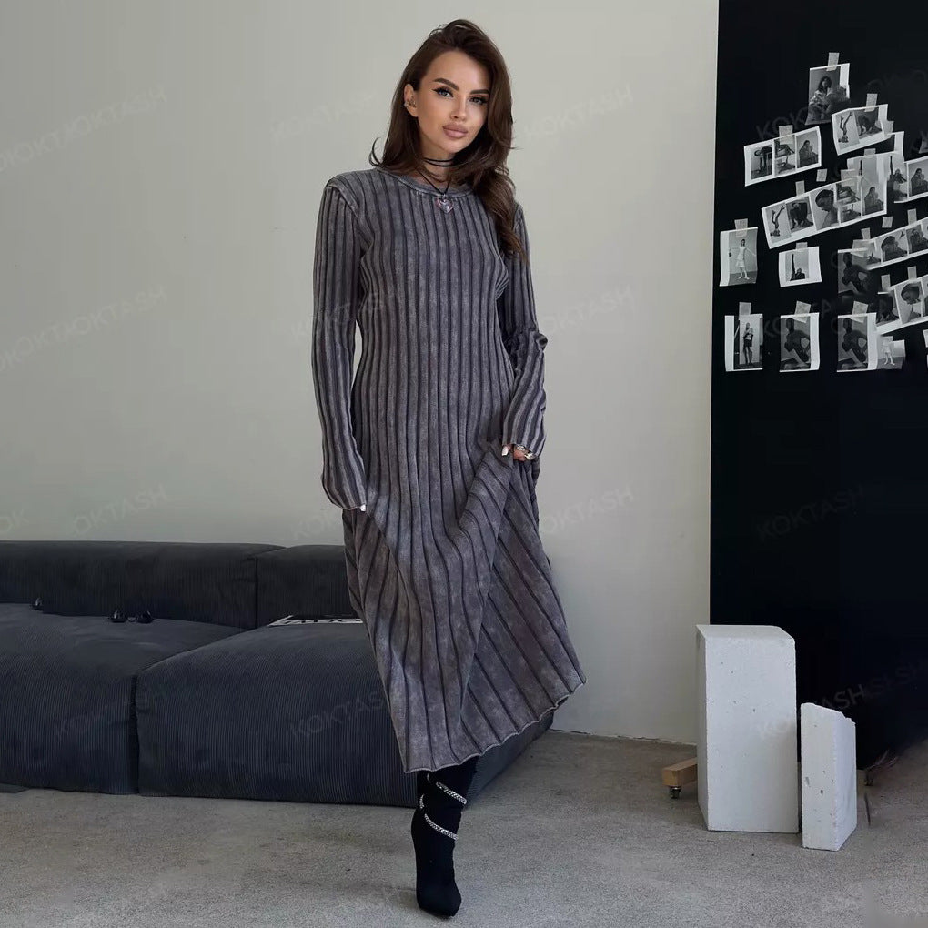 Maxi dress for women with striped structure and elegant cut Lune London
