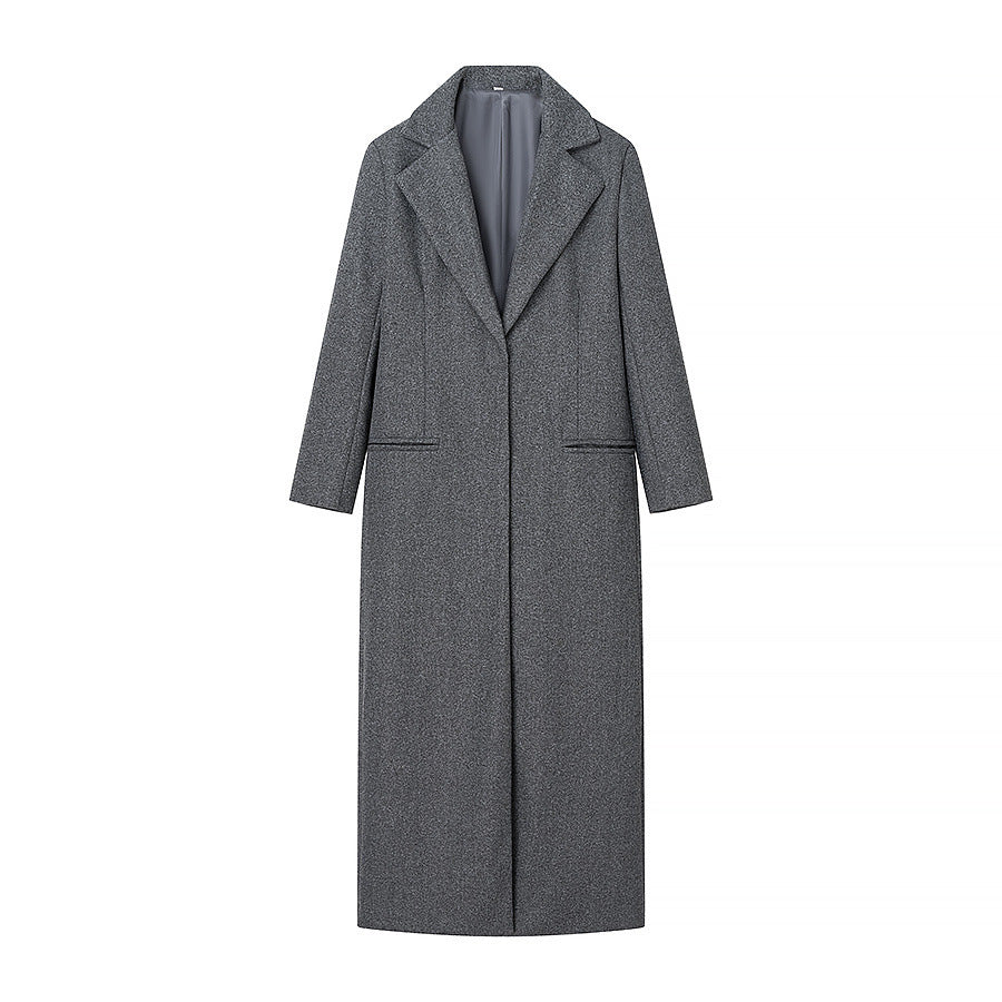Elegant winter coat for women with high collar and practical pockets Amarae