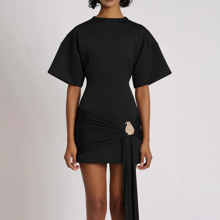 Women’s sheath dresses with an innovative wrap design and an elegant button application Lune London