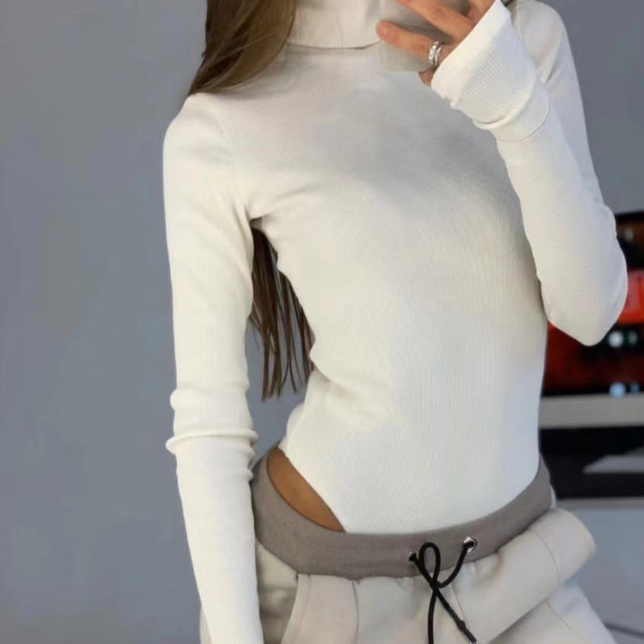 Women turtleneck top with long sleeves in fine ribbed texture Lune London