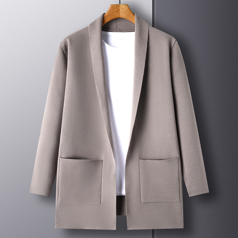 Ladies elegant cardigan with practical pocket design Lune London