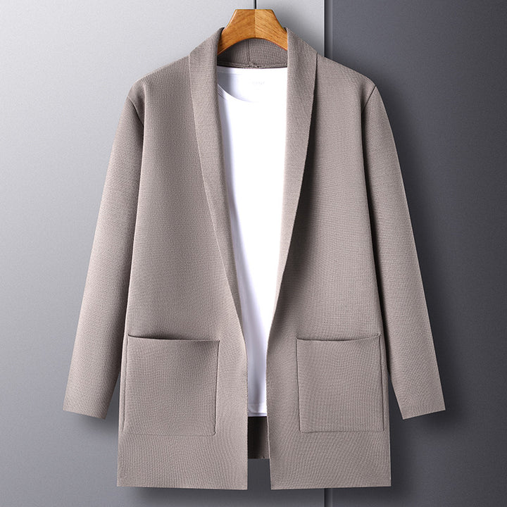 Ladies elegant cardigan with practical pocket design Lune London