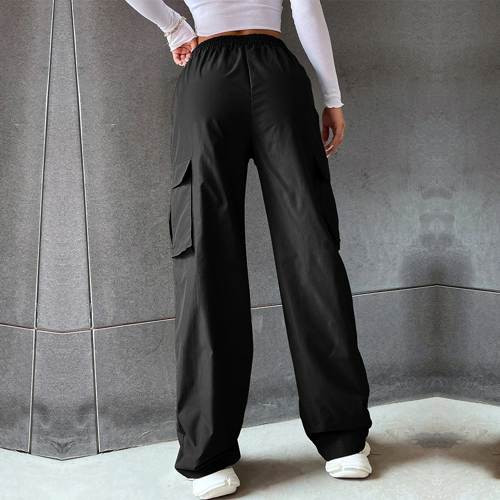 Women's cargo pants with a flattering fit and practical pockets Chic & Stil