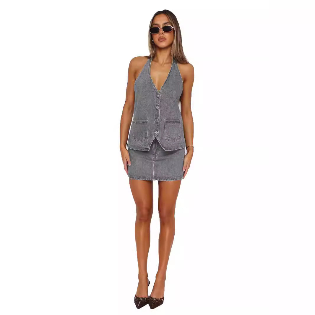 Ladies' denim dress with sleeveless design and practical pockets Lune London