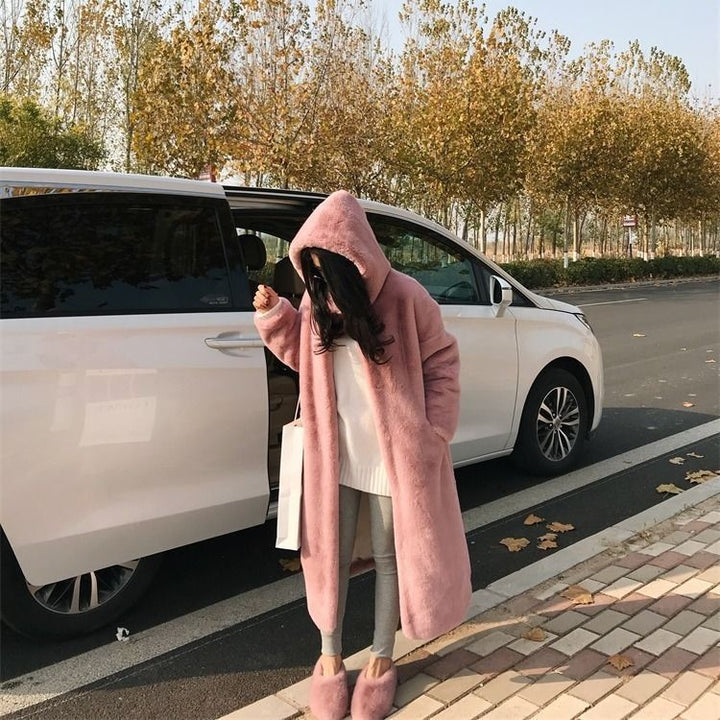 Ladies Oversized Soft Coat with High Collar and Chic Side Pockets