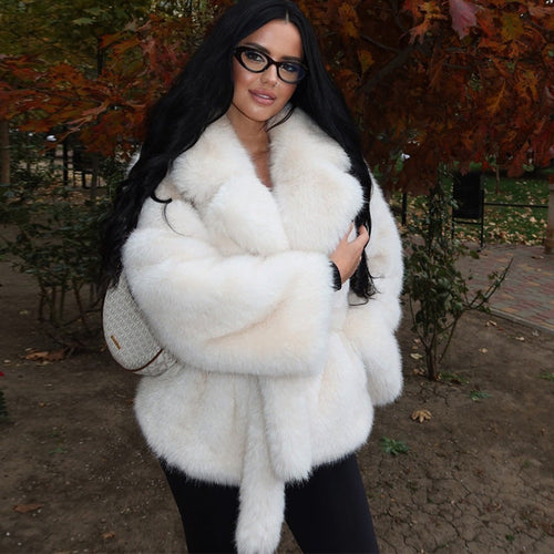 Ladies Fur Coat with Oversized Cut and Soft Lining Amarae