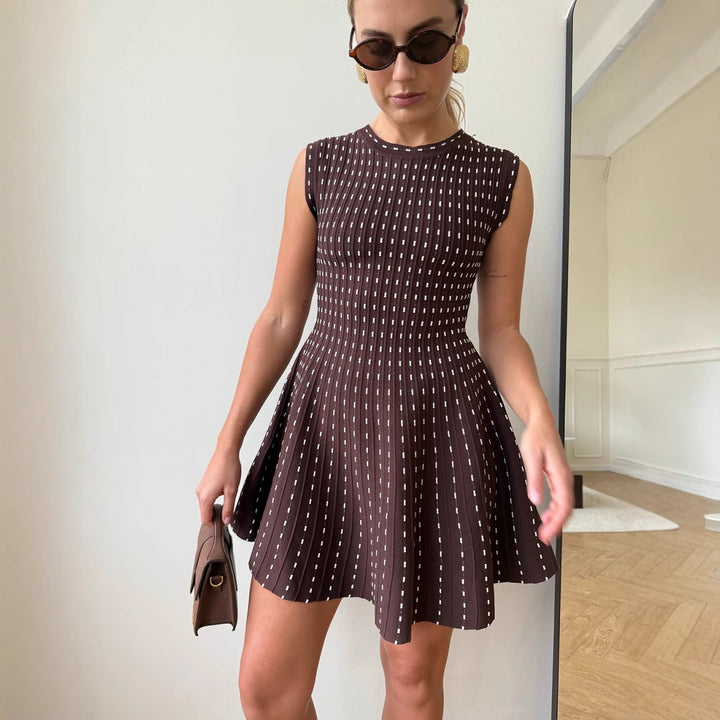 Knitted dress for ladies with an elegant ribbed pattern and a feminine silhouette Lune London