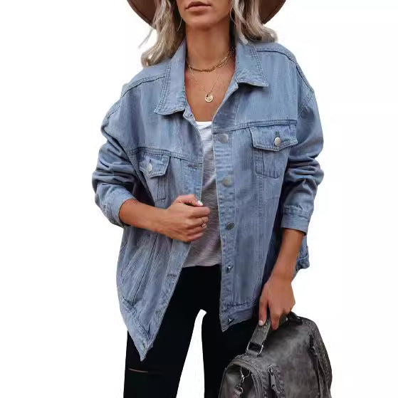 Veste en jean décontractée pour femmes au design oversize avec poches poitrine Chic & Stil