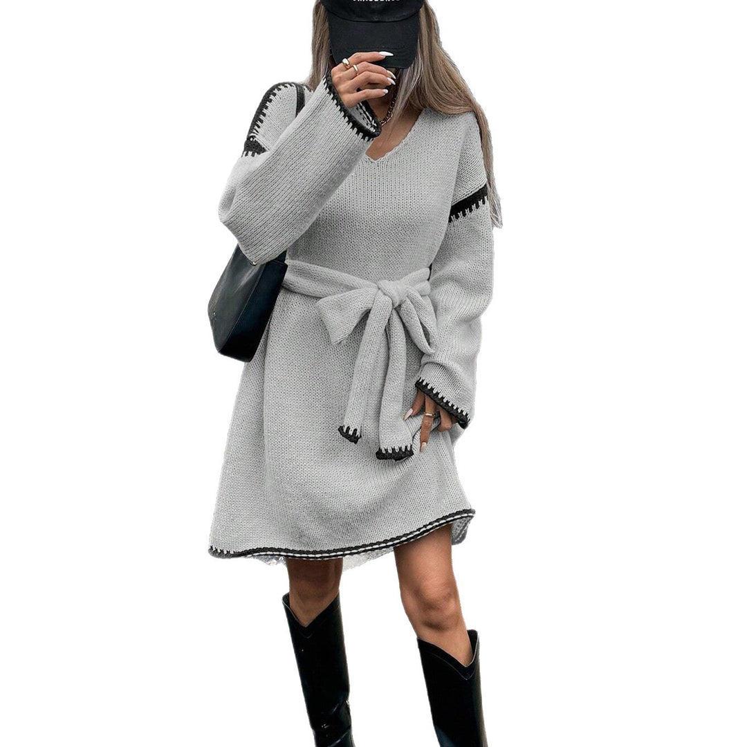 Knit dress for women with belt and V-neck Lune London