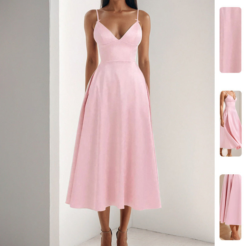 Robe maxi élégante pour femmes avec décolleté en V et jupe fluide Chic & Stil