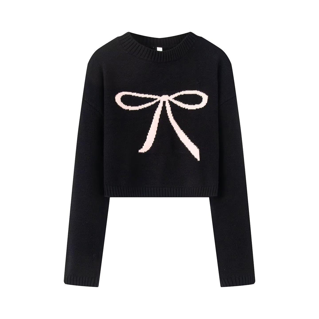 Short knit pullover for women with decorative knot design Lune London