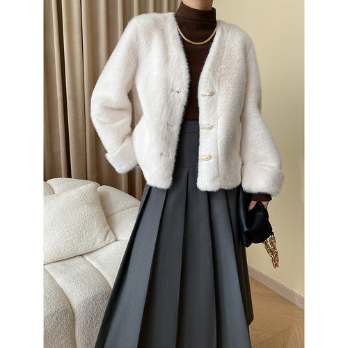 Women's Cozy Cardigan with Elegant Button Details Chic & Stil