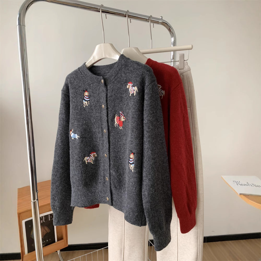 Cardigan pour femmes avec des appliqués ludiques et une coupe élégante Chic & Stil