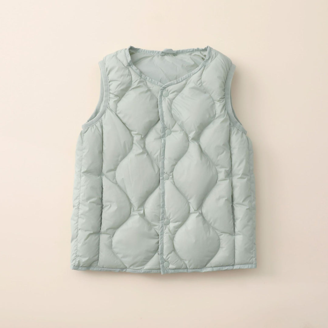 Sleeveless women's jacket with a stylish quilted pattern and functional snap buttons Lune London