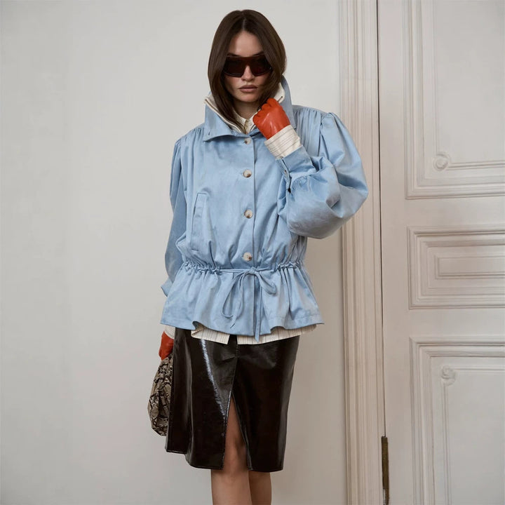 Women's short jacket with voluminous sleeves, drawstring waistband, and stand-up collar Amarae