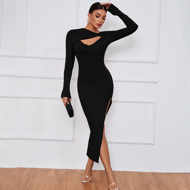 Robe élégante à manches longues pour femmes avec une découpe stylée et une fente haute Chic & Stil