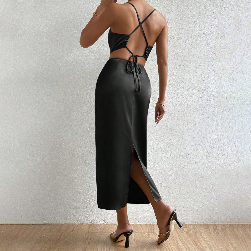 Robe maxi en satin élégante pour femme avec un chic décolleté en V et de fines bretelles Chic & Stil
