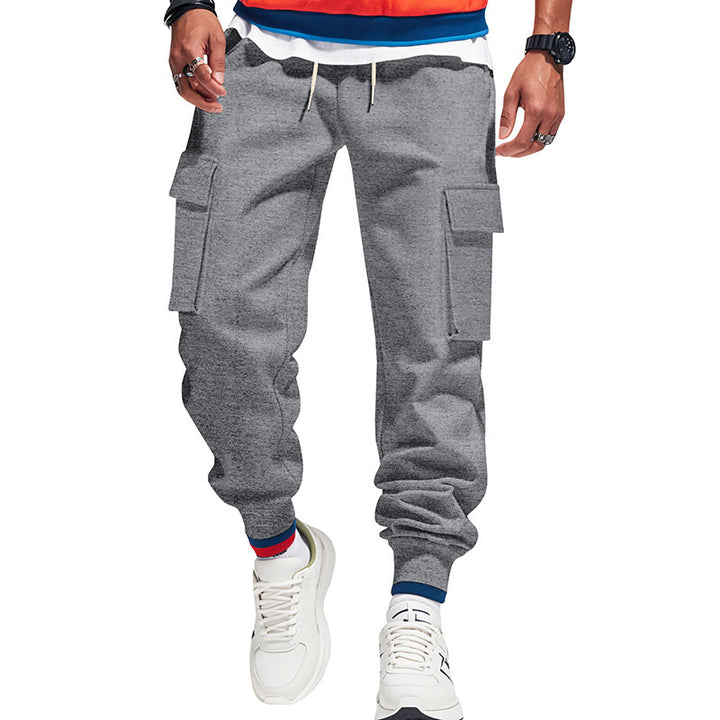 Men's cargo pants with elastic waistband and practical side pockets Chic and style