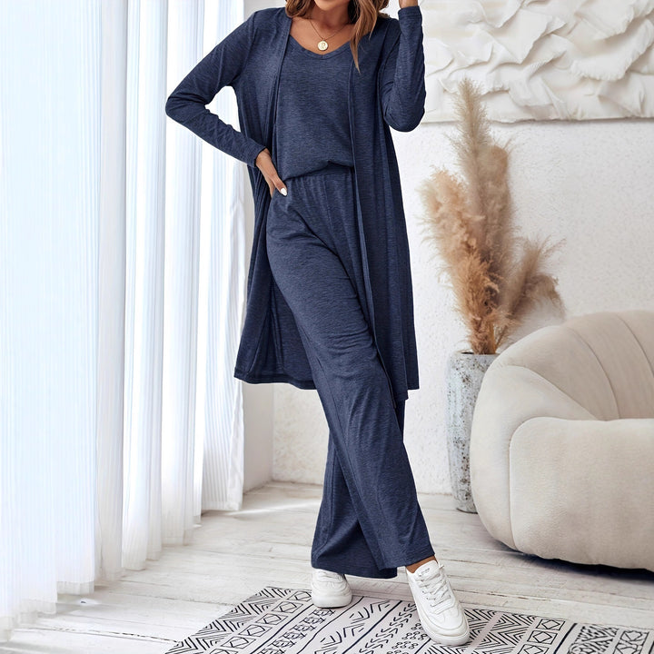 Women's loungewear set with long cardigan and loose pants Lune London