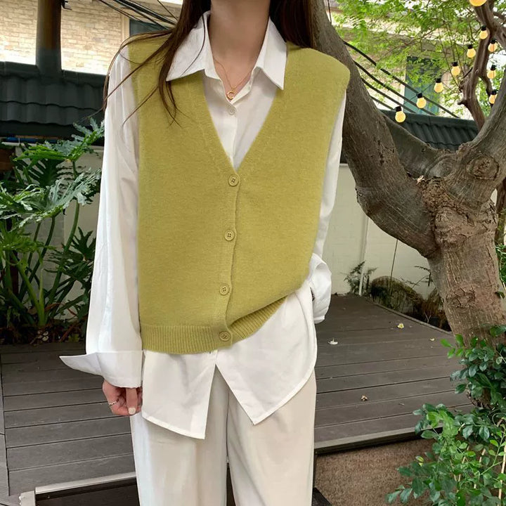 Ladies Knit Vest with V-Neck and Stylish Buttons Lune London