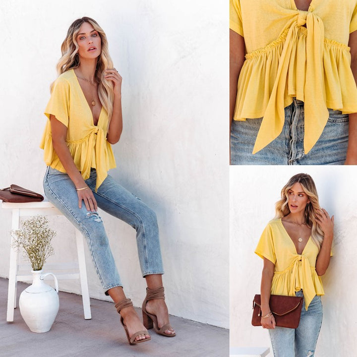 Blouse for women with a relaxed fit and gathers Lune London