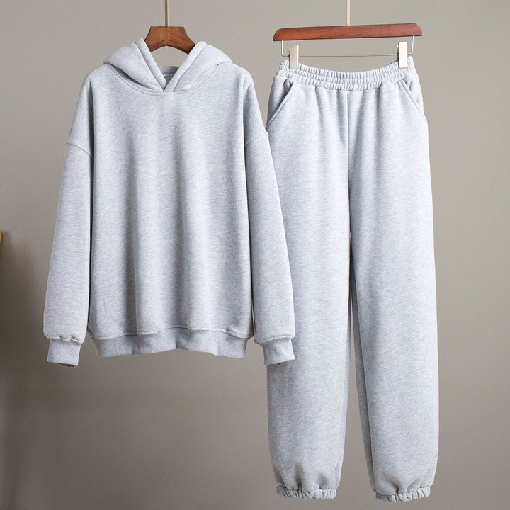 Ensemble de hoodie sportif et de pantalon de jogging pour dames Chic & Stil